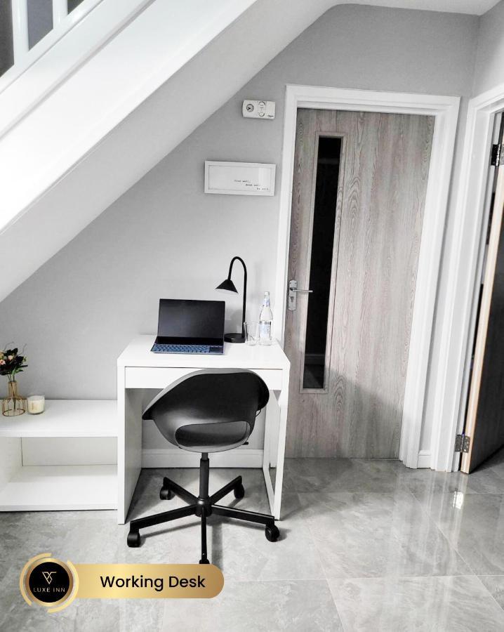 Nr Birmingham City Centre, 5 Bed, Luxe Inn Экстерьер фото